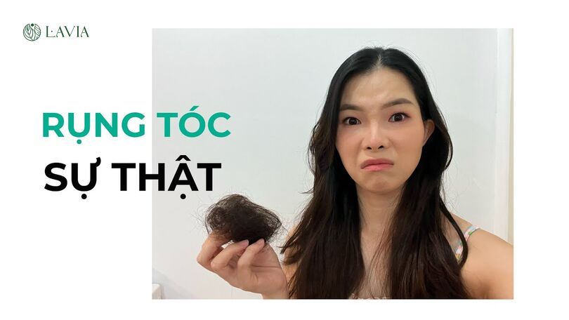 1. Nguyên nhân và triệu chứng của rụng tóc sau sinh